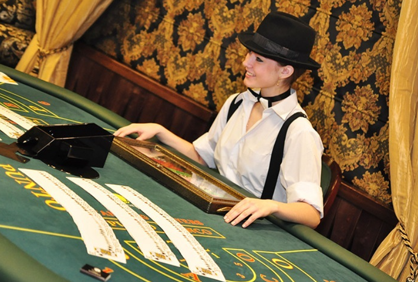 Bạn có thể kiếm tiền bằng cách chơi công thức baccarat của Expert "Giành tiền" không?